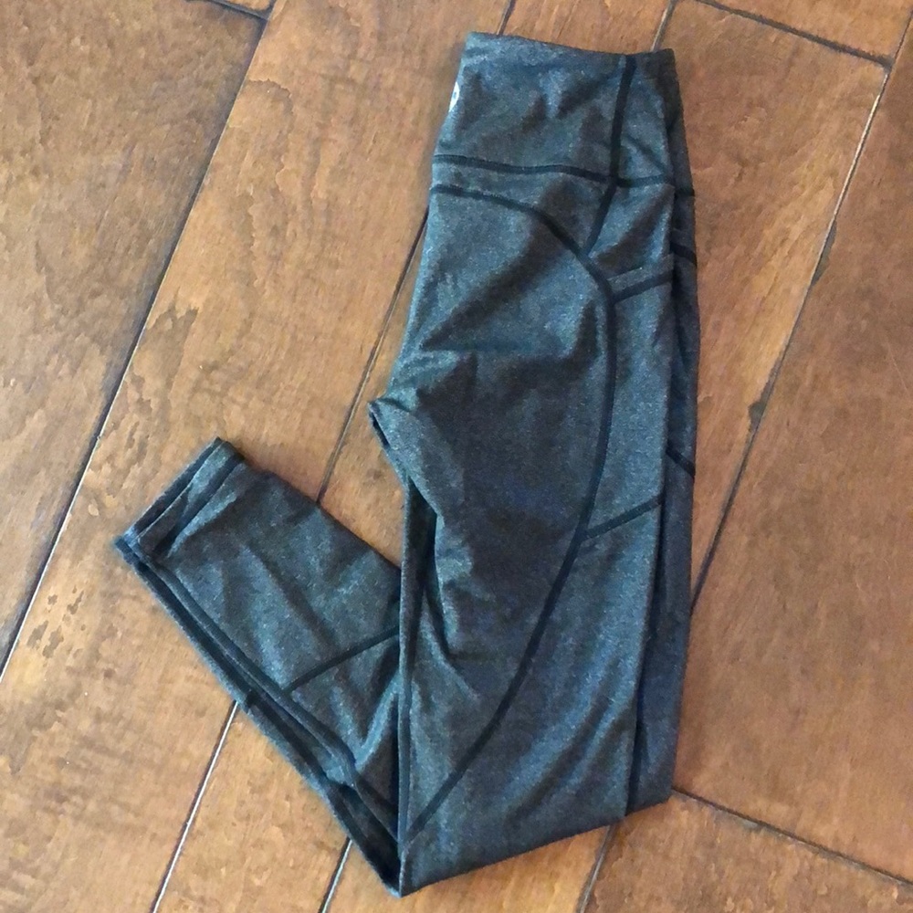 Til You Collapse Premium Heart Booty Leggings